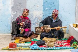 Authentic Travel Experiences: How to Discover Local Life Anywhere